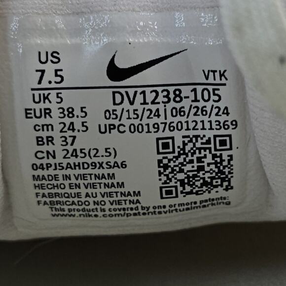 Nike Motiva Sail Pale Ivory Guava Womens 7.5 Running Shoes Sneakers - Picture 12 of 12